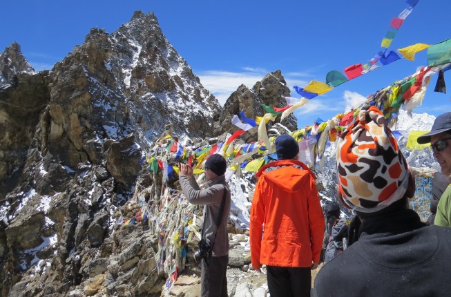 Thrilling Trek Tour of Everest High Passes